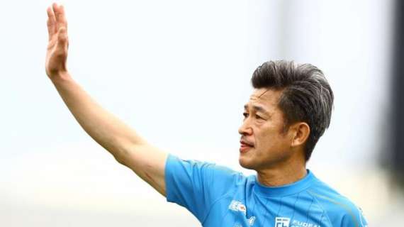 Infinito Miura: l'attaccante giapponese giocherà in Portogallo a 56 anni