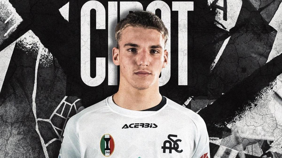 Cipot lascia lo Spezia: cessione definitiva al Maribor dopo il prestito al Grazer