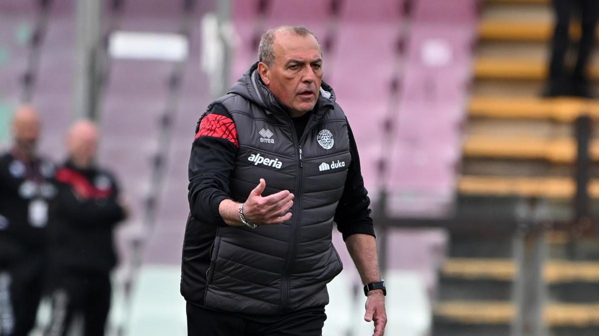 Serie B, parla Castori: «Campionato equilibrato, chi è fuori accetta tutto»