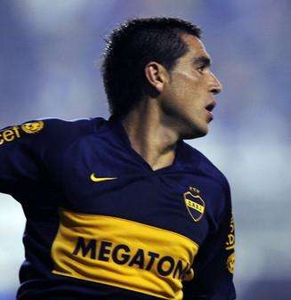 PAZZESCO! Guarda cosa ha combinato Riquelme!