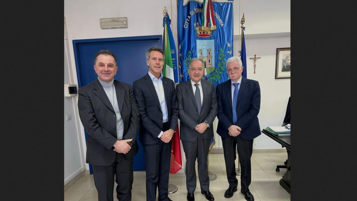 Savoia, l'urlo di Emanuele Filiberto: «Porte chiuse e PEC ignorate, ora interviene il Governo»