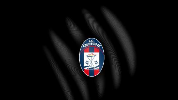 Crotone, il club metti i puntini sulle i: nessuna complicità, solo minacce