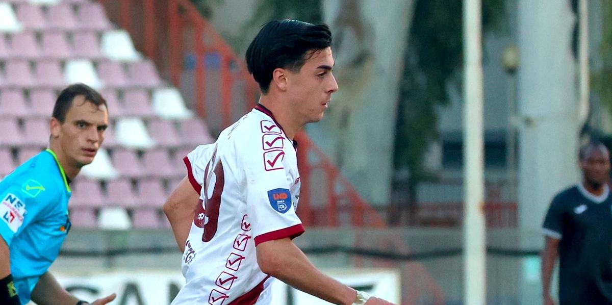 UFFICIALE: Reggina, rinnovo fino al 2027 per il giovane Macrì