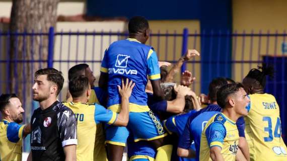 Scafatese straripante in Calabria: i canarini vincono 4-0