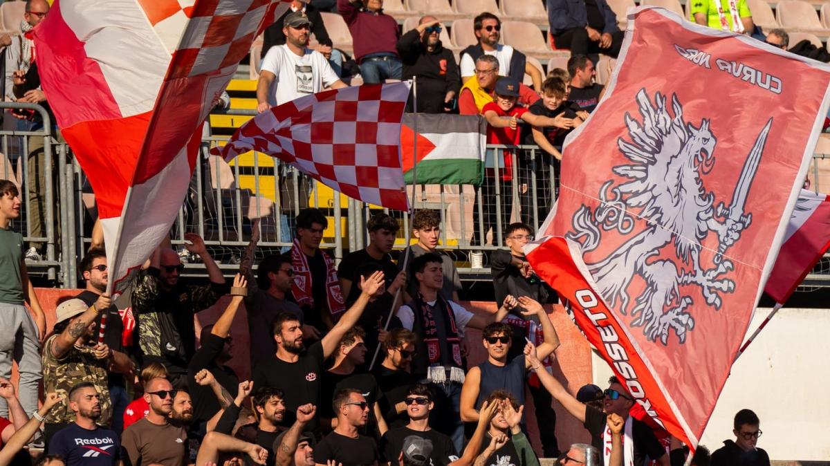 Serie D, il punto sul girone D: il Grosseto tenta la fuga, le altre faticano a starle dietro