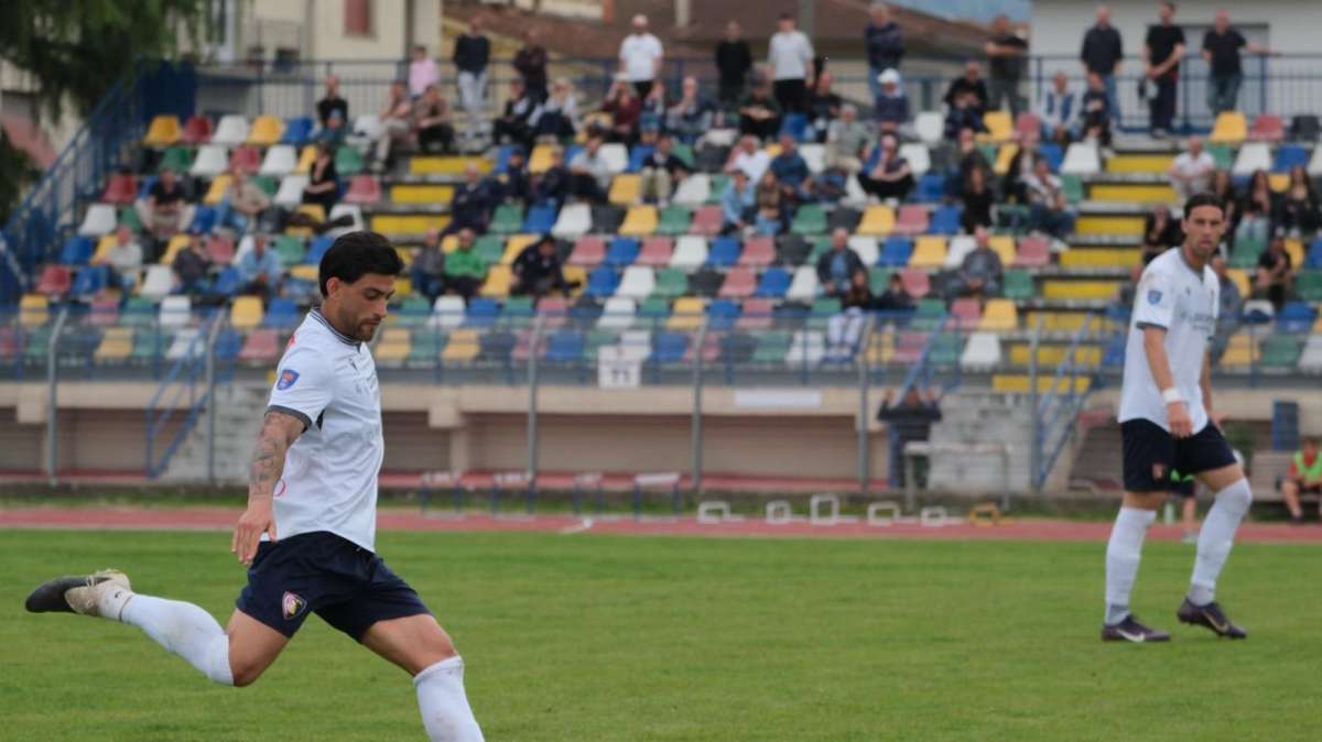 Pistoiese, Treviso e Livorno su un 26enne difensore tra i migliori dell'ultima D