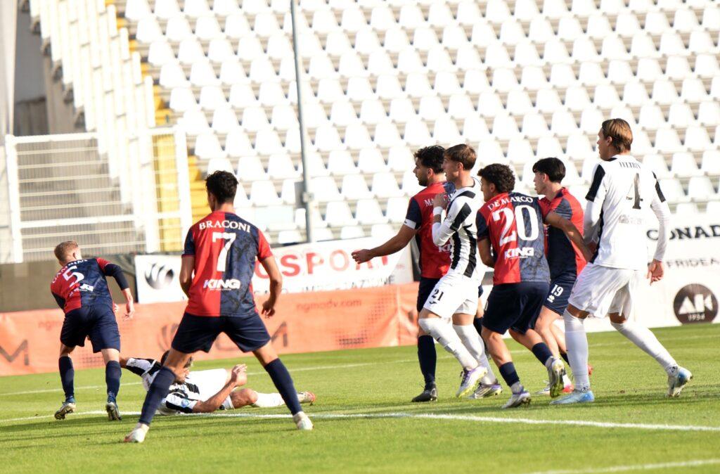 La Vigor Senigallia cade 2-1 sul campo dell'Atletico Ascoli