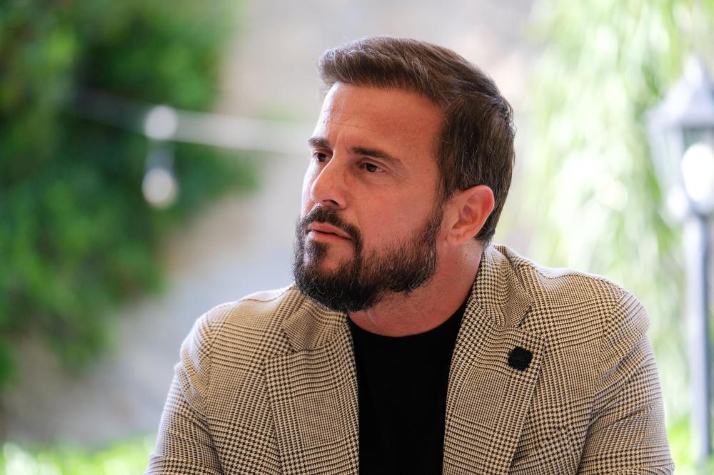 Catanzaro, Polito difende Aquilani: «Cambiare allenatore sarebbe troppo facile»