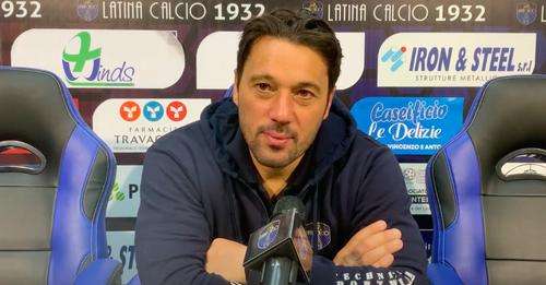 Latina, mister Di Donato: «L'Avellino è una squadra che vale le posizioni di testa e si è rinforzata molto a gennaio»