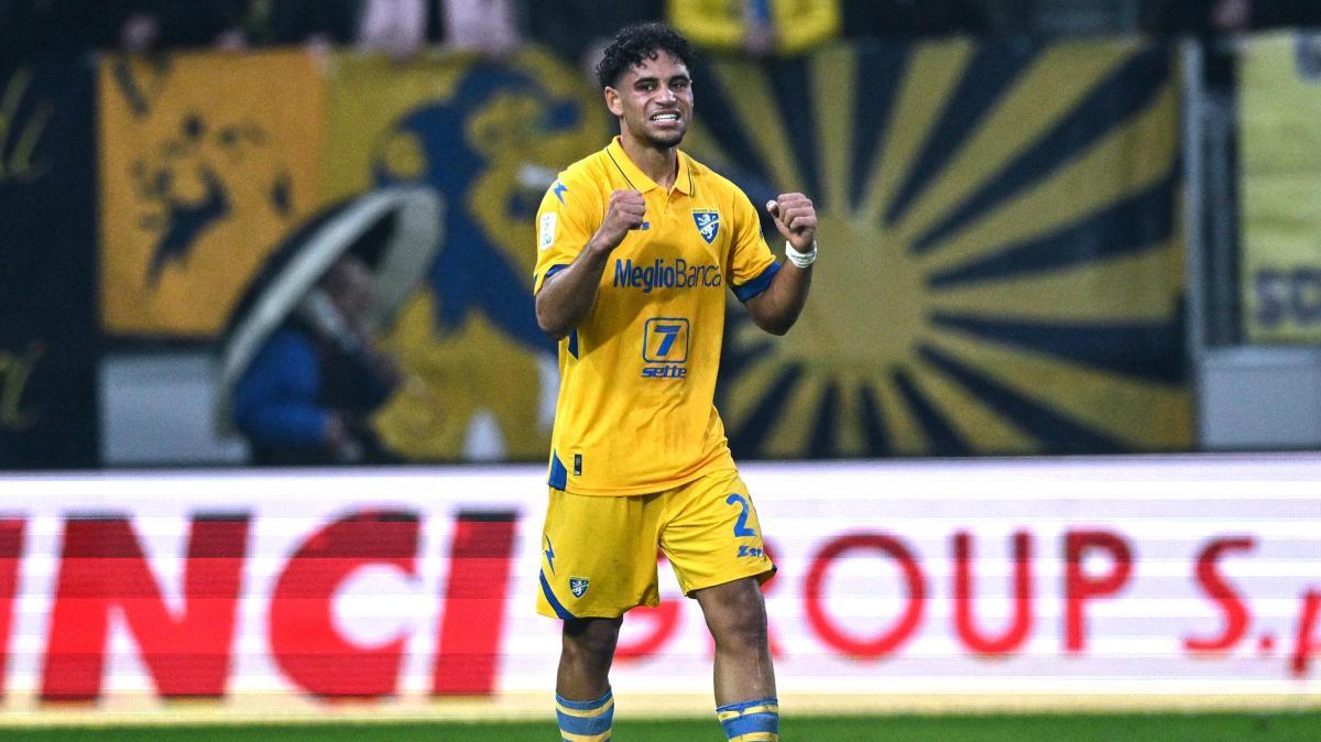 Oyono nel mirino dell'Olympiacos: il Frosinone rischia di perdere uno dei protagonisti della promozione