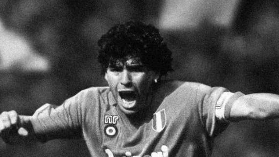 Maradona non c'è più: tutti i messaggi per il Dio del calcio