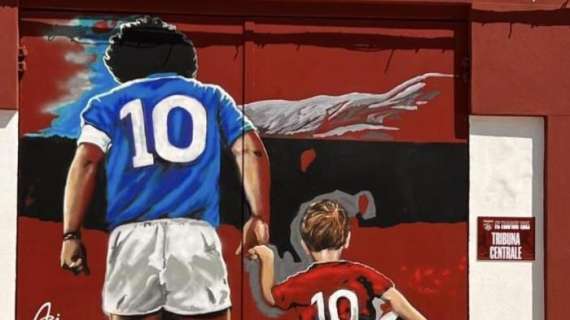 Il Trapani omaggia Diego Armando Maradona con un bellissimo murales