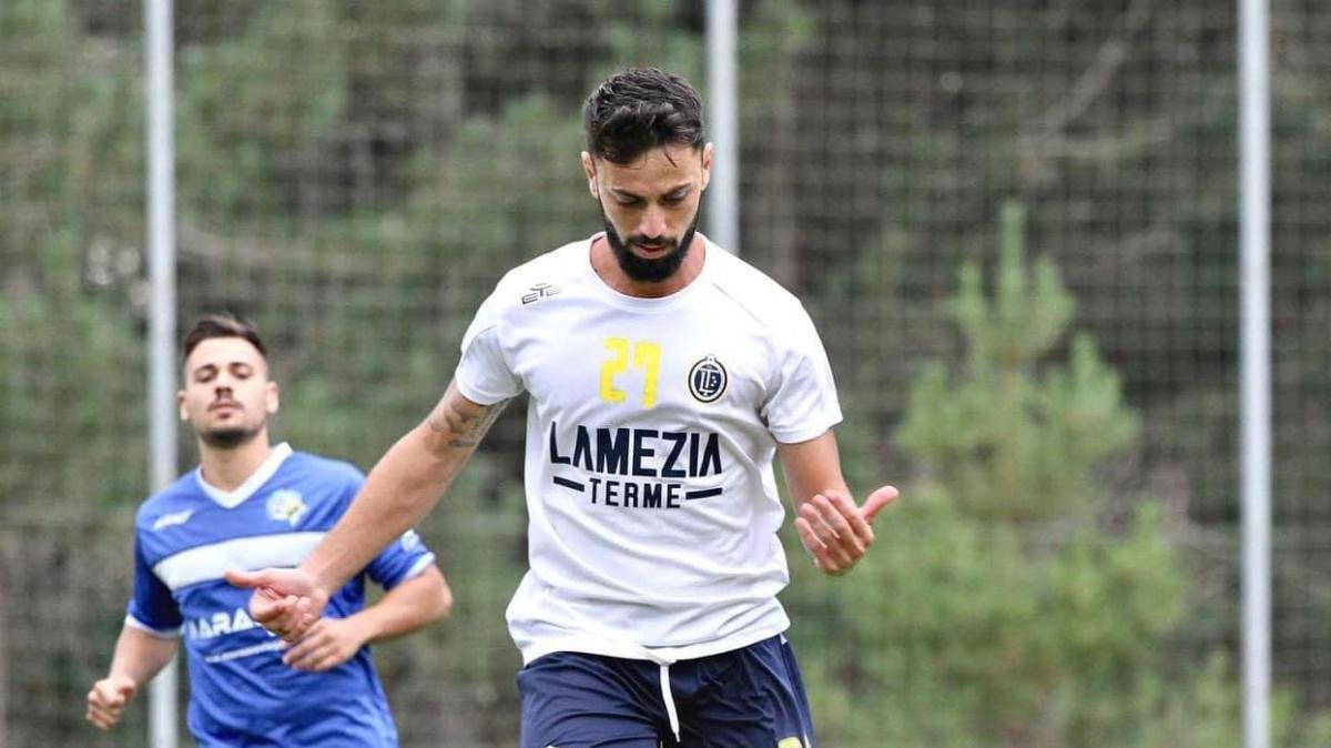 Giallo Vibonese: il presidente sparisce ma il club tenta il colpaccio a centrocampo