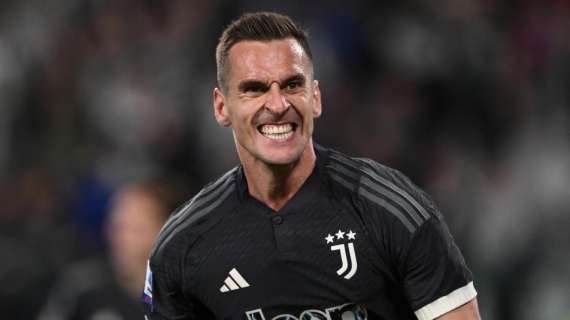 La Juventus avanti di corto muso: battuto il Lecce e -2 dall'Inter