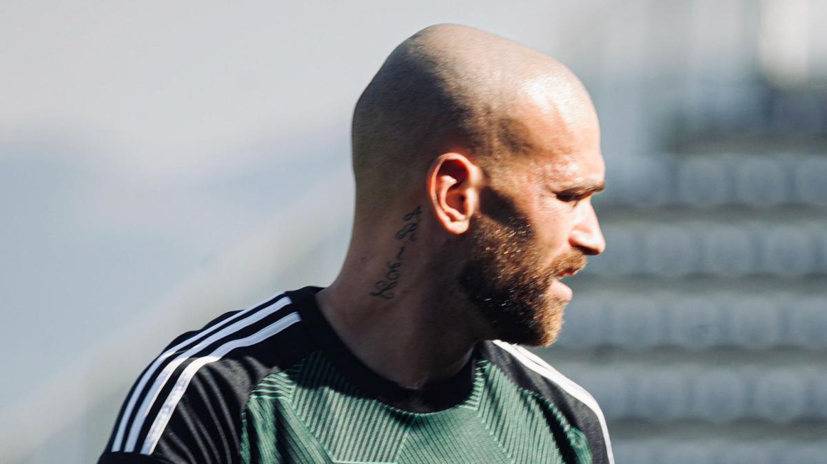 Già 17 gol e 6 assist finora in D: si accende il mercato per un attaccante siciliano