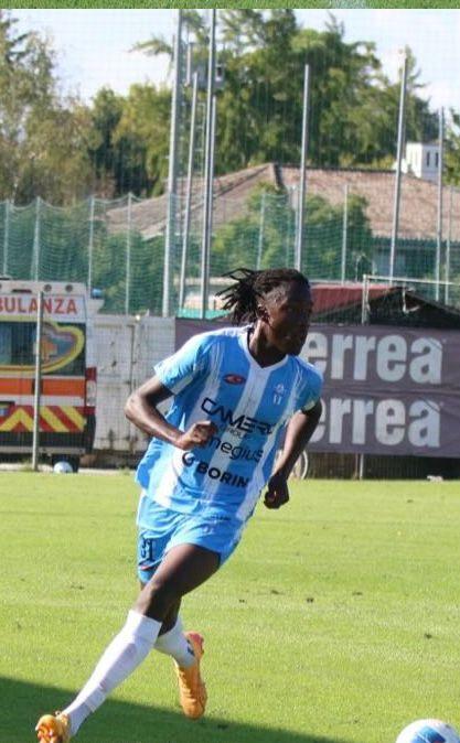 Il nuovo Bisseck gioca in D: è un 2008, giocava punta fino a pochi mesi fa 
