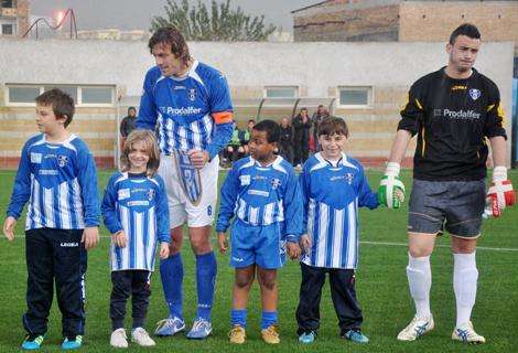 Hinterreggio-Nissa stile Champions...
