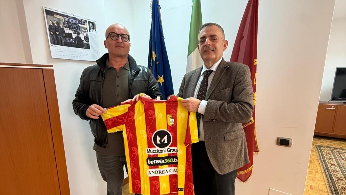 Calcio e istituzioni, il Giulianova incontra il Questore di Teramo