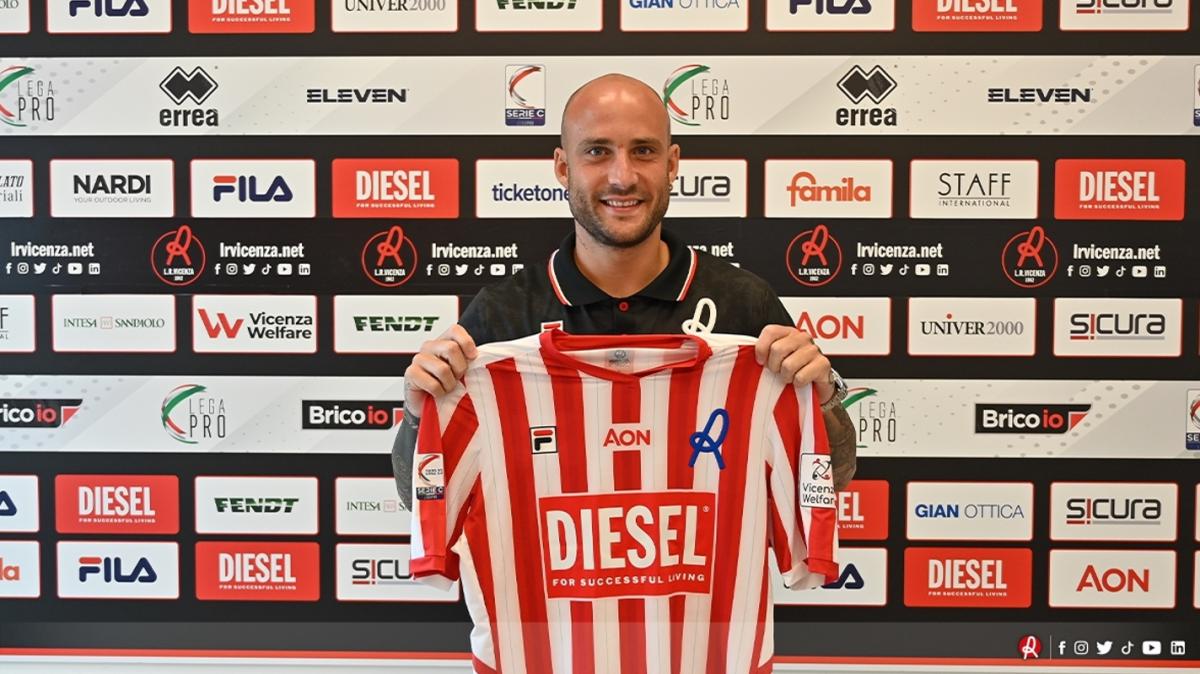 Vicenza, Filippo Costa si ferma per infortunio: c'è lesione