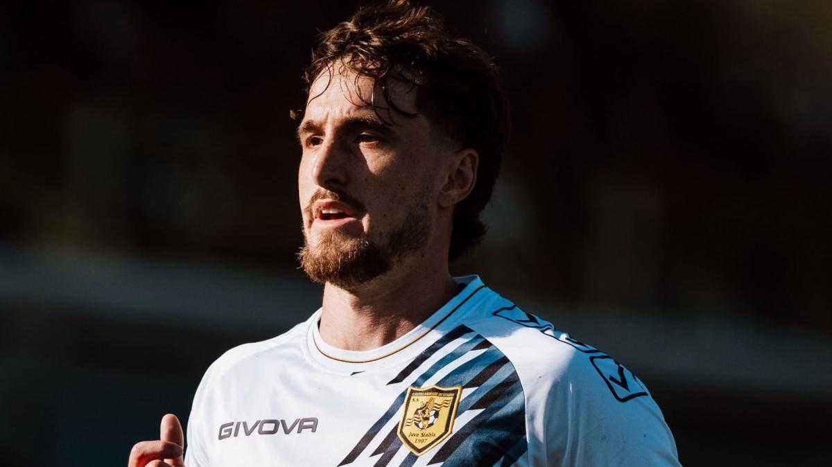 Juve Stabia, Edoardo Duca saluta: il centrocampista passa al Lecco in prestito