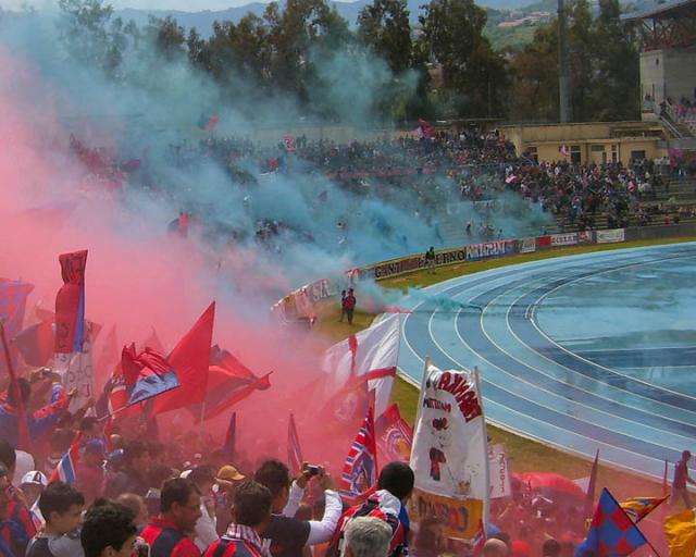 Play off, Cosenza-Messina 1-0 dopo 45'