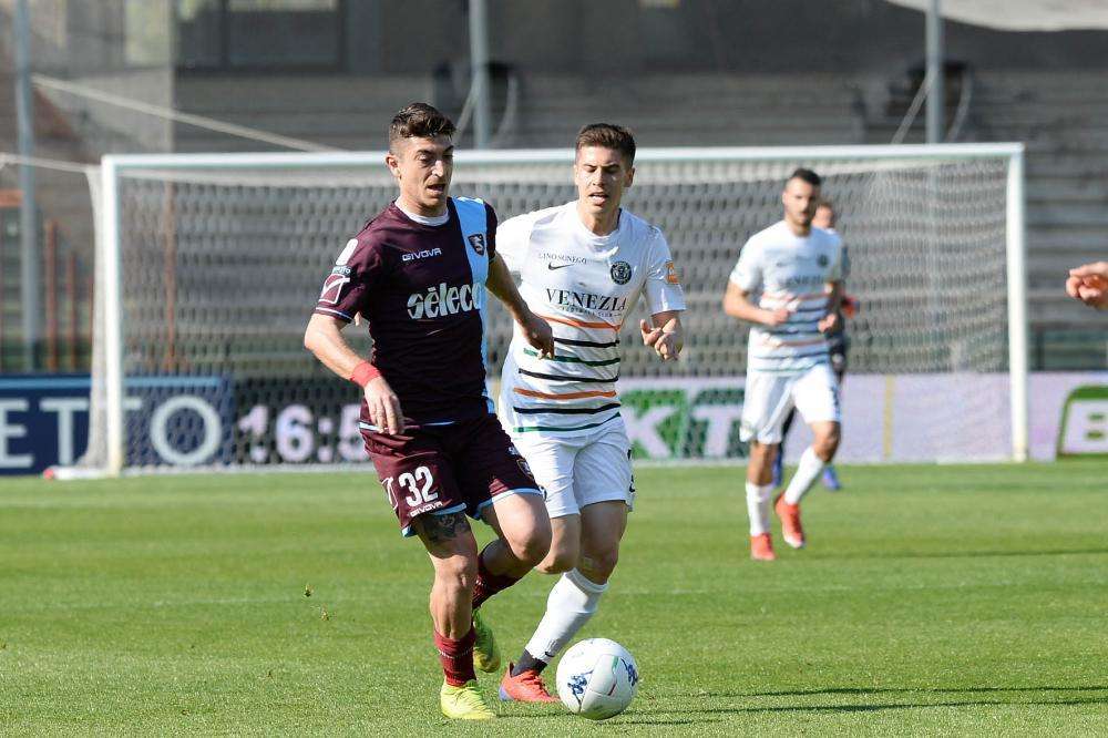 Mazzarani è il doppio ex di Salernitana-Catania: «Due piazze dove il pubblico fa la differenza»