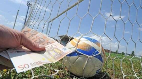 La Stampa: "Mezzo miliardo di perdite, i conti del calcio restano in rosso"