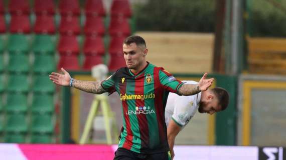 Ternana: tre calciatori sono rimasti fuori rosa