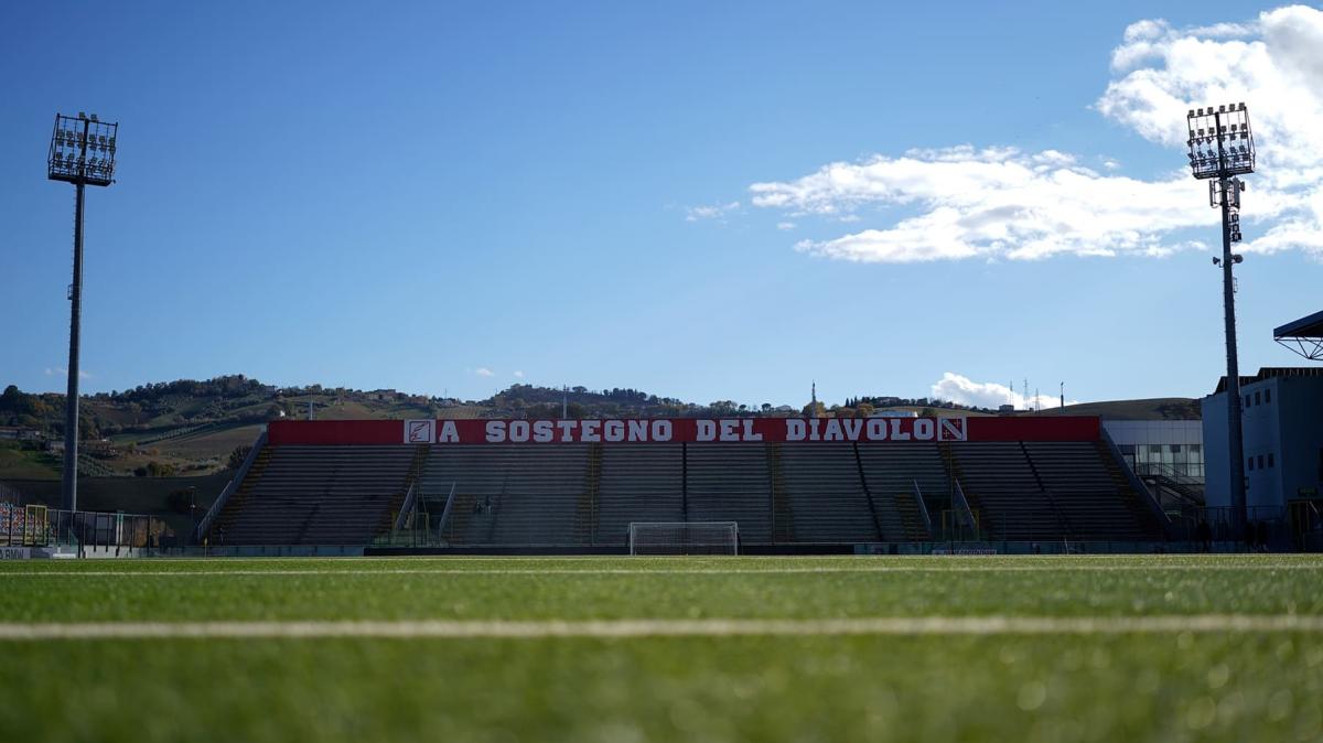 Serie D, il punto sul girone F: Volata a tre per la Serie C con Ancona, Ostiamare e Teramo che non sbagliano. Scatto salvezza del Chieti