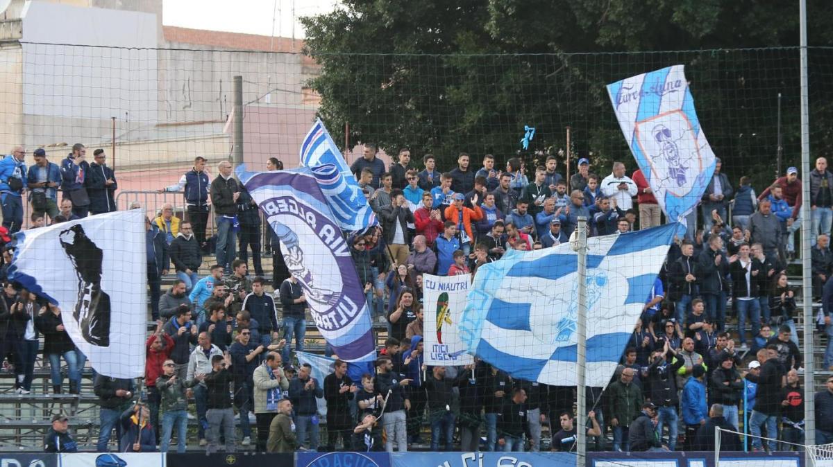 Siracusa, il miracolo dei tifosi: ecco come la città sta salvando il club dal baratro