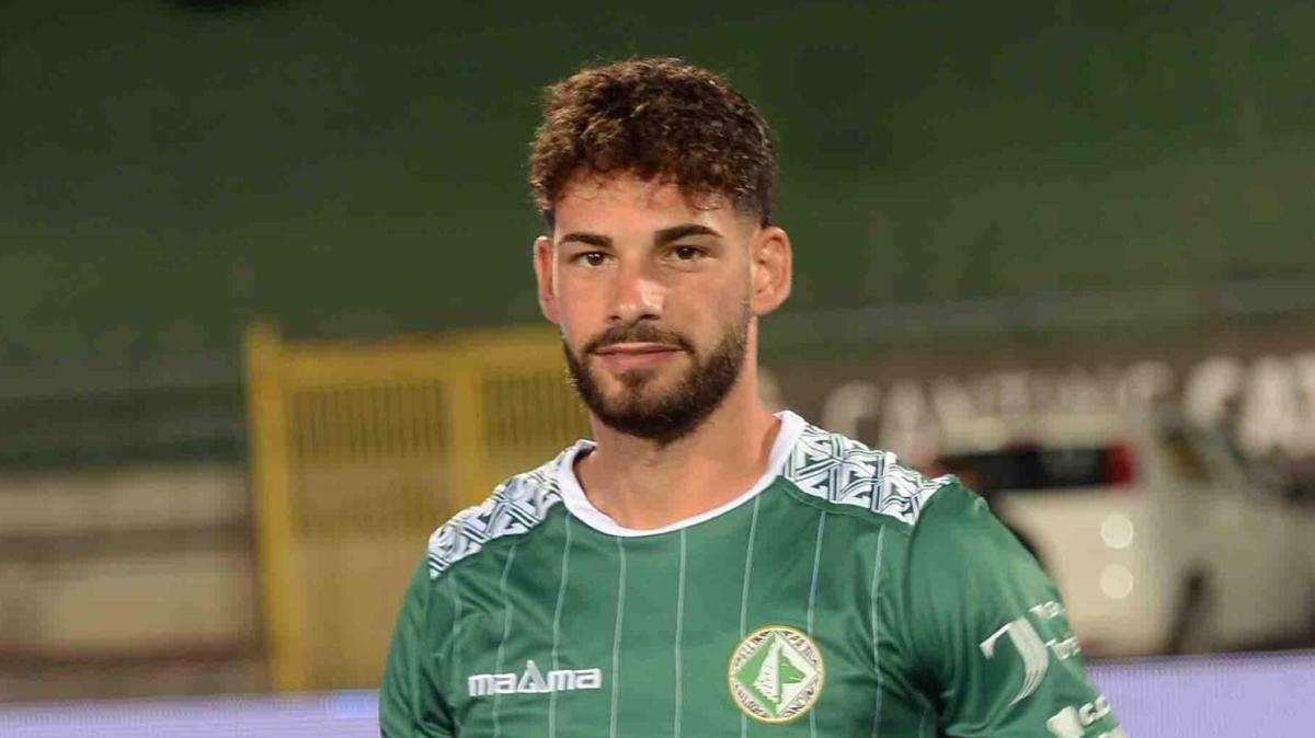 Il Cosenza blinda il suo capocannoniere: la situazione