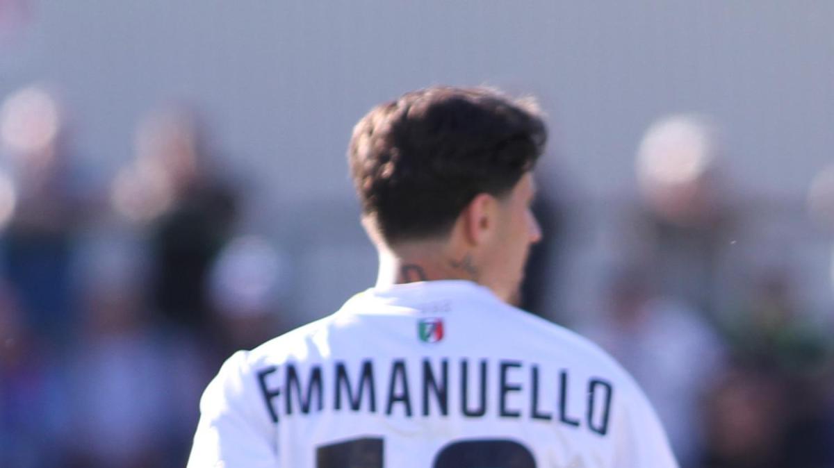 Pontedera, colpo a centrocampo: arriva Emmanuello dalla Pro Vercelli