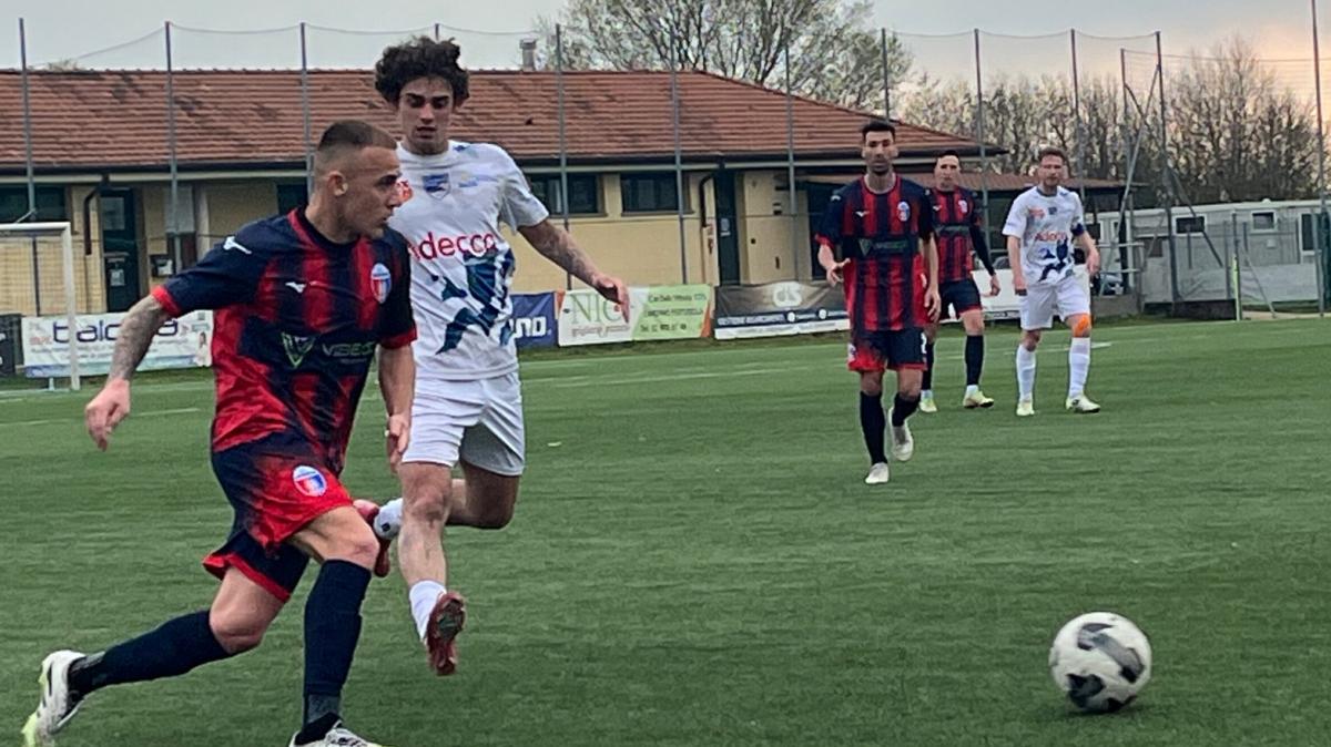 Caronnese travolge l'Altabrianza: 3-0 e segnale forte alla classifica