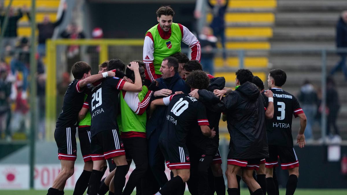 Serie D Girone F: Teramo campione di carattere, stacca tutti con 16 punti da svantaggio