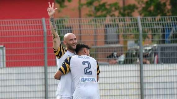 Il Giugliano ne fa tre al Real Monterotondo e stacca il pass per la C