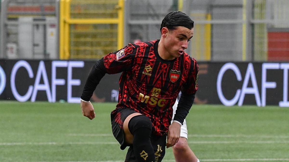 La Salernitana espugna il "Viviani": un gol per tempo contro il Sorrento