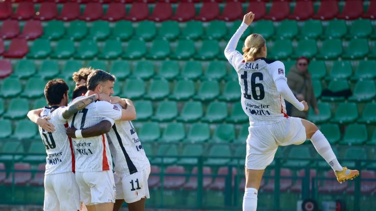 Allarme rosso Samb: colpaccio Torres al Riviera delle Palme, i play-out fanno paura