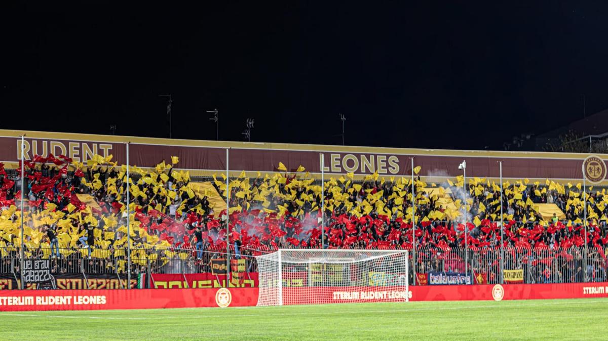 Livorno-Ravenna, che peccato! Stop ai tagliandi ospiti