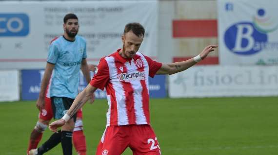 Nocerina, Siracusa e Trapani sulle tracce di un esperto centrocampista