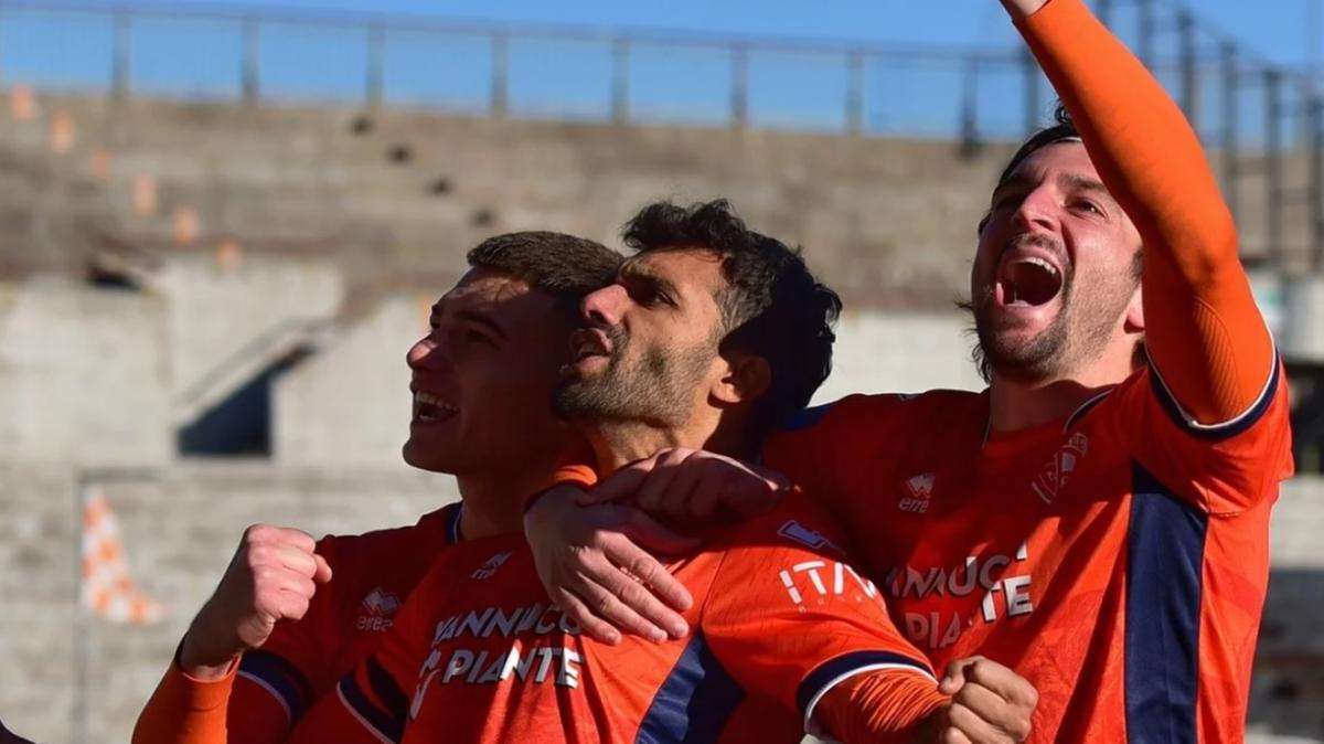 Due squilli e pratica archiviata: la Pistoiese non sbaglia in casa, ecco come ha piegato la Rovato