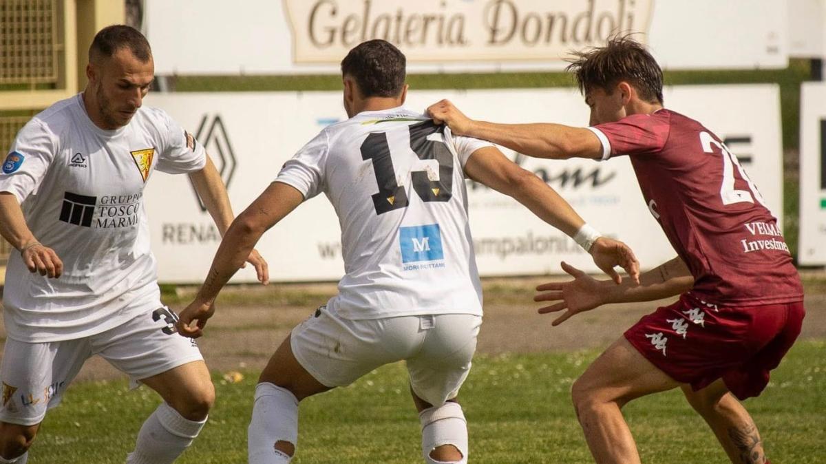 Serie D - girone E, la presentazione del 34° turno: in zona rossa occhio alla "forbice", in vetta i giochi sono già fatti