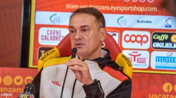 Catanzaro, mister Vivarini: «A Messina mi aspetto una partita dura e maschia»