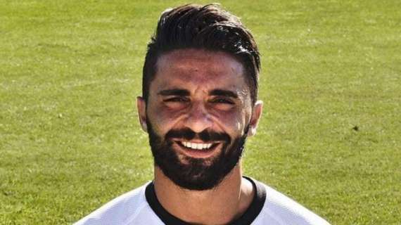 Gran colpo del Cutro: ha firmato un centrocampista ex Parma, Benevento, Catanzaro e Trapani