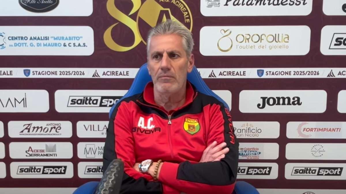 Enna, l'attacco di mister Cimino: «Qualcuno della Reggina non fa bene al calcio»