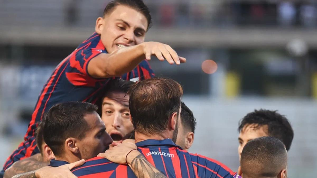 Crollo Bisceglie a Massafra: il Taranto ne fa cinque, nerazzurri travolti