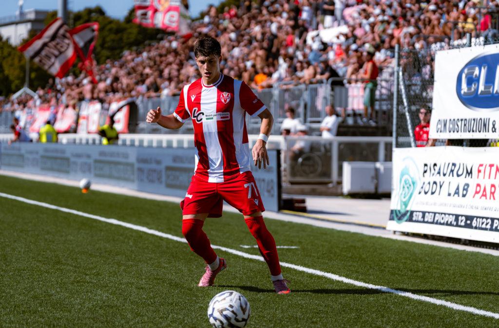 Sospiro di sollievo: intervento riuscito! Ritorno in campo vicino per l'esterno della Vis Pesaro