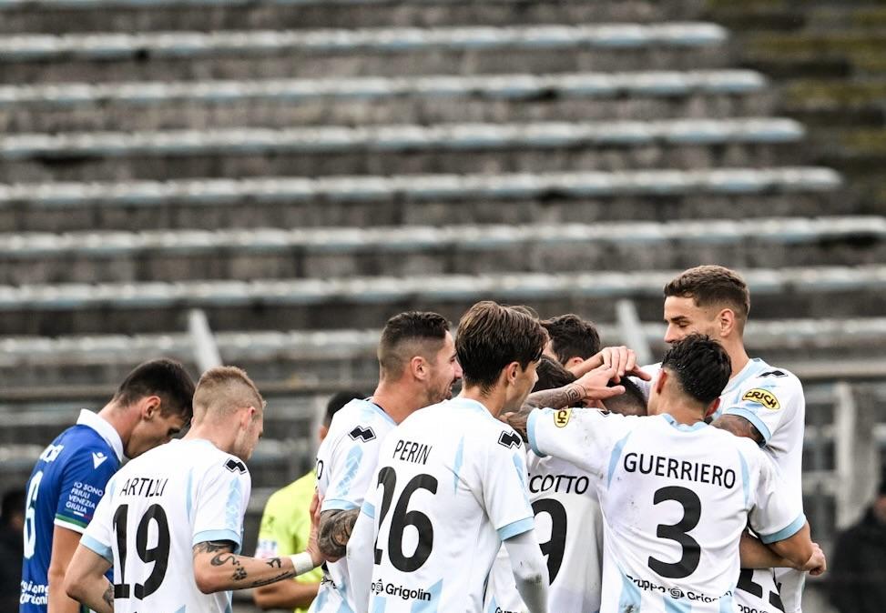 Il Treviso risponde alla crisi con un 4-0 che non ammette repliche