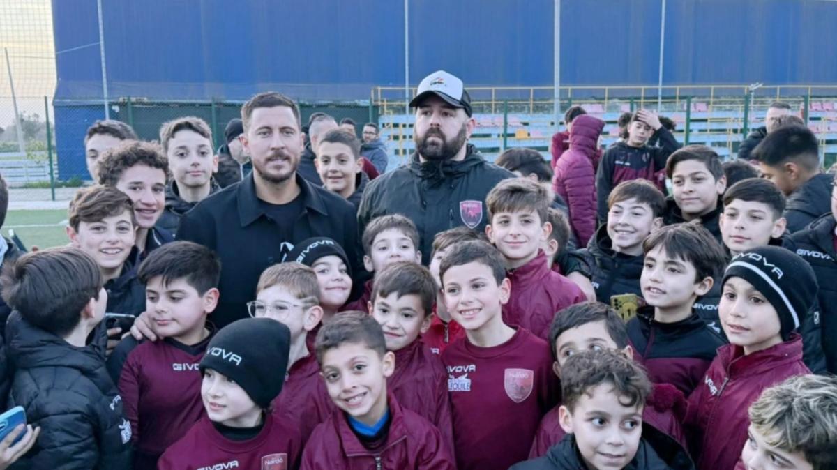 Eden Hazard incontra i giovani del Nardò: una lezione di calcio e di vita al Centro Sportivo di Lequile