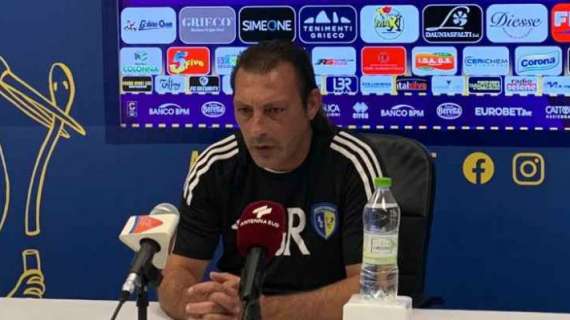 Tensione in casa Salernitana, la società risponde al tecnico Raffaele: «Chi perde non ha alibi»