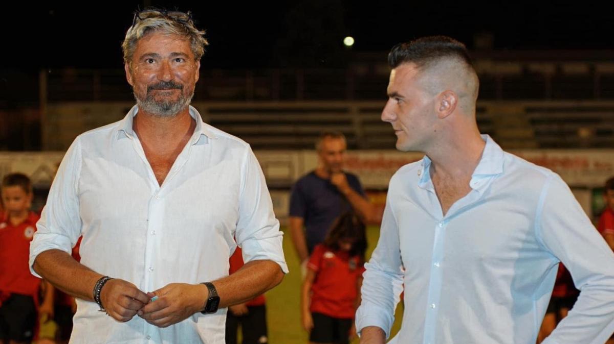 Sant'Angelo, il sindaco De Vecchi ai tifosi: «Domenica serve il Chiesa pieno»